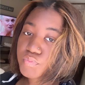 Meet your Posher, Unique